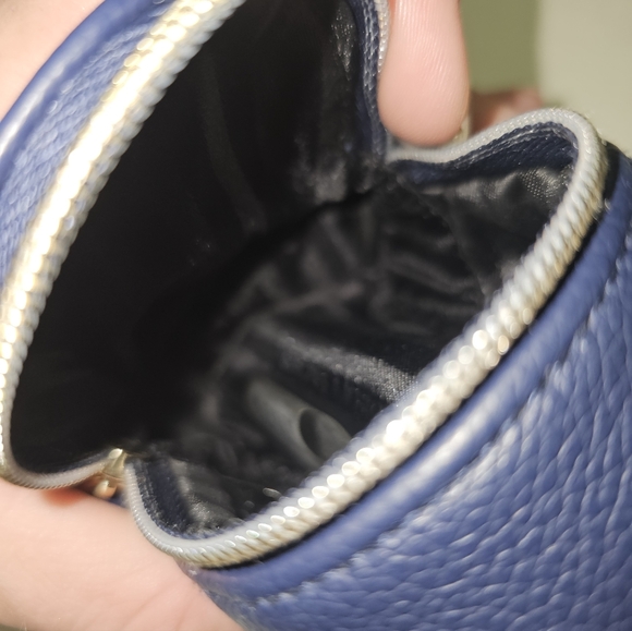 Small Victoria Secrat Backpack Ketchain - Picture 4 of 4